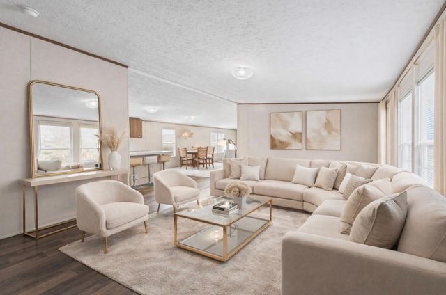 543 Ashlawn Dr — CROCKETT TRACE ESTATES