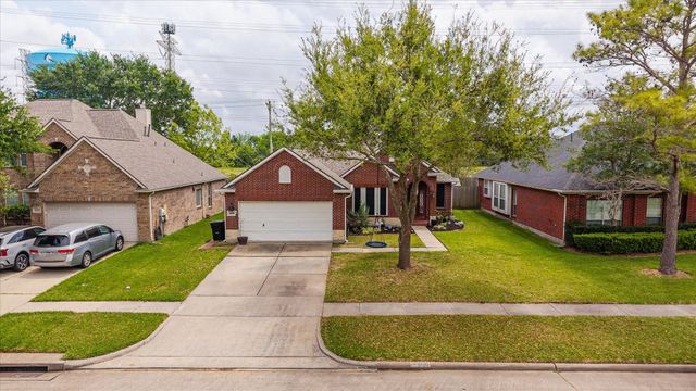 5135 Candlewood Dr — Countryside Sec 4