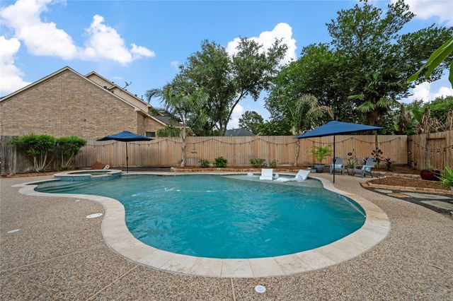 2227 Harvest Creek Ct — Kings Point Village