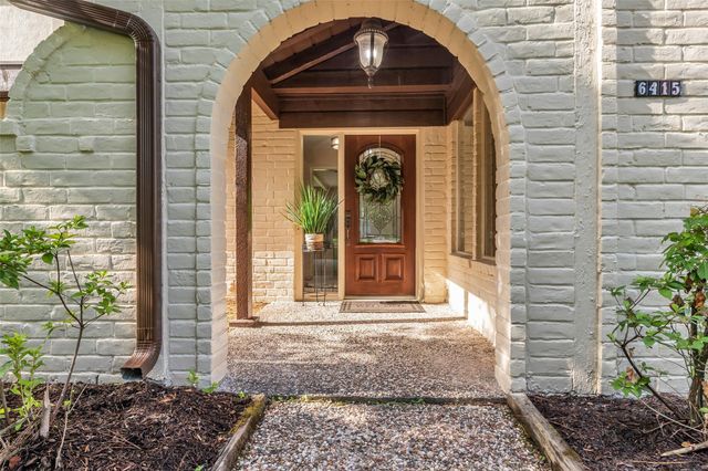 6415 Bayonne Dr — Northampton Sec 01
