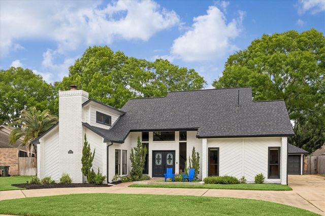 823 Millpond Dr — Sugarmill Sec 3