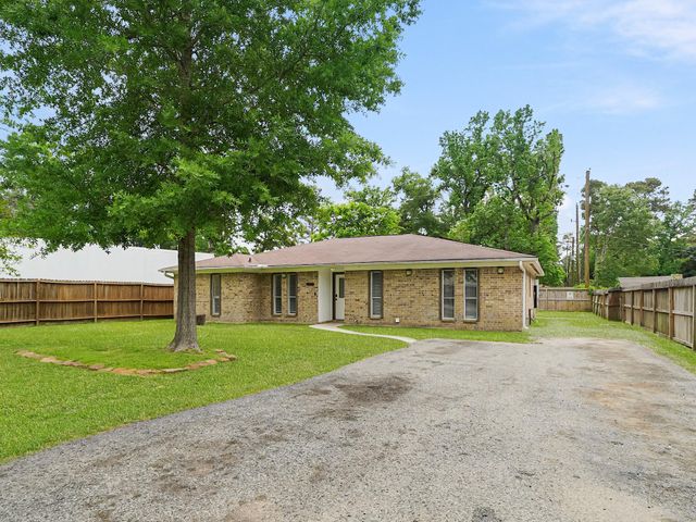 4510 Rosemarie Ln — Forest Shadows Sec 01