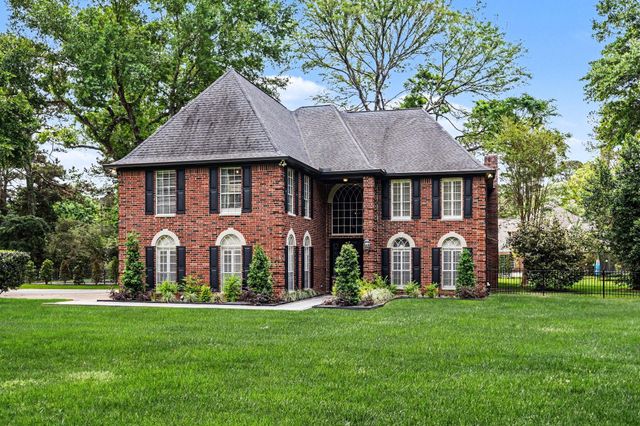17519 Hawkin Ln — Estates of Holly Lakes