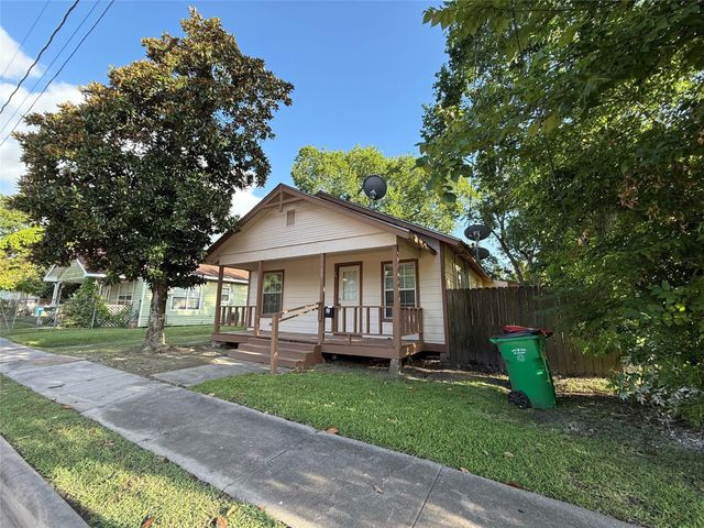 17 E James St — Goose Creek Townsite