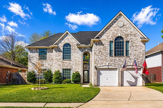 14014 Gray Bear Cir — Fairwood