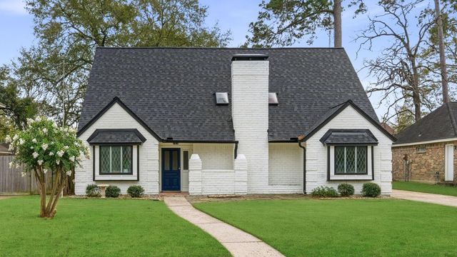 5 Devonshire Dr — Rivershire 02