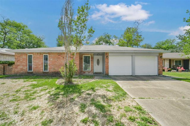 4439 Reynaldo Dr — Fairfax