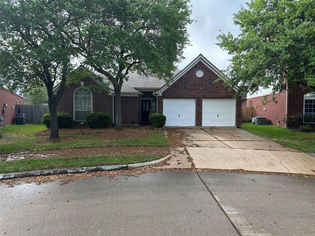 22411 Coral Chase Ct — Grand Lakes
