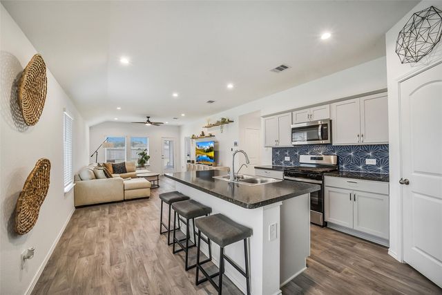 24322 Elmwood Falls Dr — Breckenridge East Sec 3