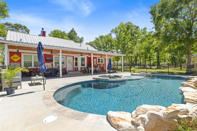 9895 Hickory Ridge Dr — Northridge