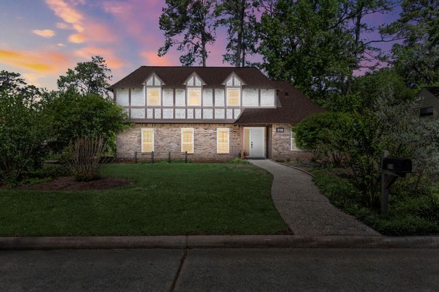 518 Magic Oaks Dr — Enchanted Oaks Sec 02