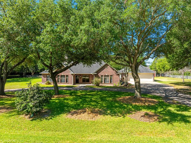 3102 Willow Creek Ln — S Hobermaker