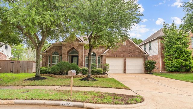 1207 Walston Ridge Dr — Gleannloch Farms