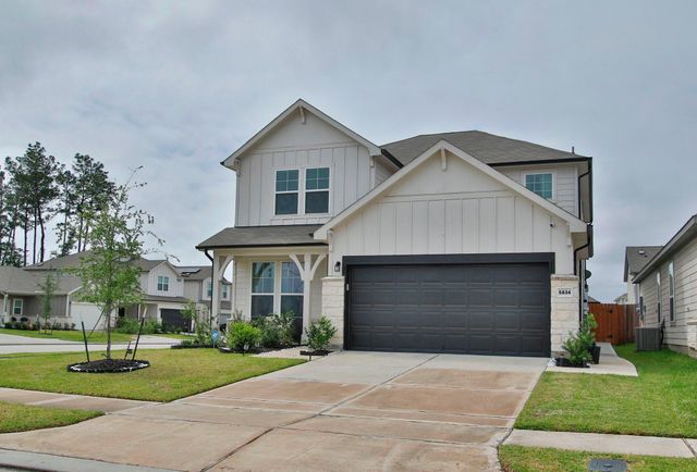 5834 Finely Run St — Pine Grove