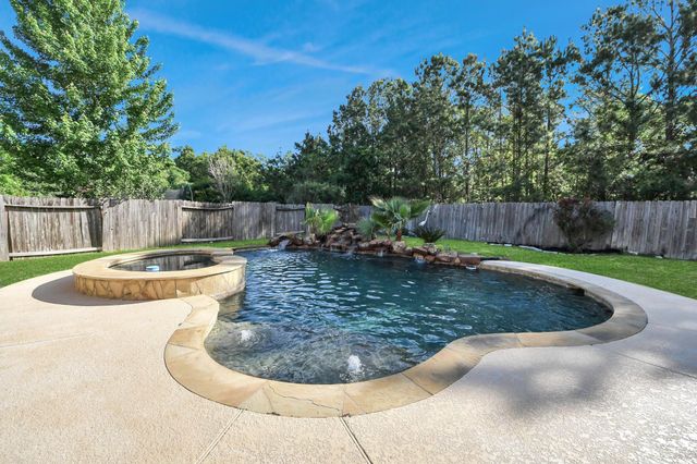 14318 Lakepointe Bend Ln — Lakes/Northpointe