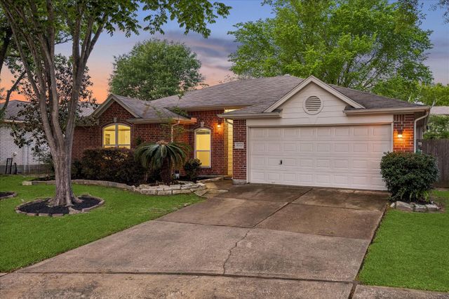 6111 Caroline Green Ct — Cypresswood Green Sec 01