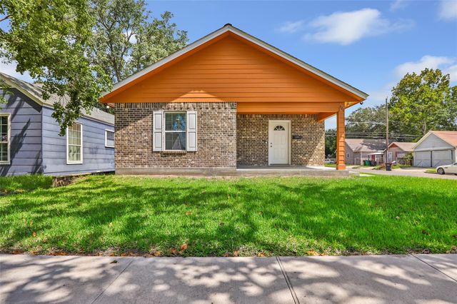 520 E Defee Ave — Long A C