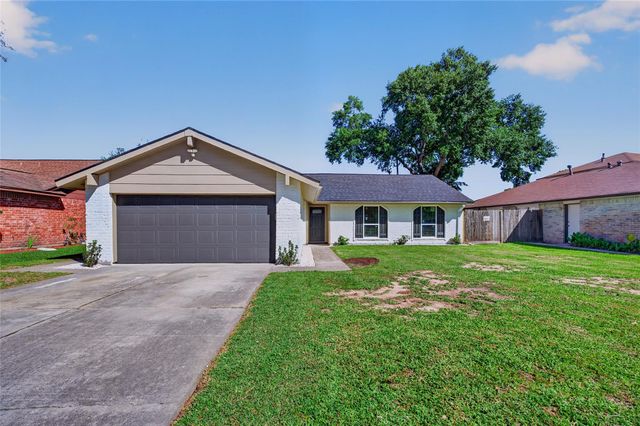 3810 Nutwood Ln — Forest North Sec 01