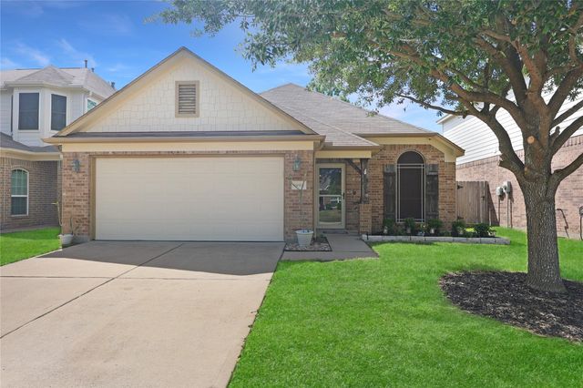 14915 Calico Heights Ln — Villages/Cypress Lakes