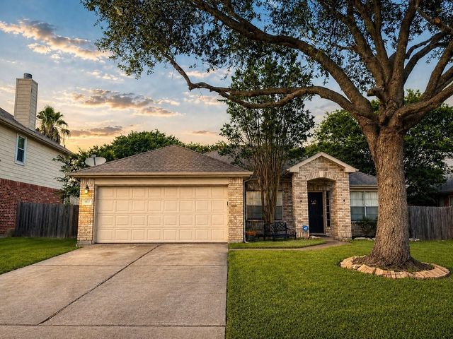 2035 Bluffton Lane Ln — Oak Park Trls Sec 10