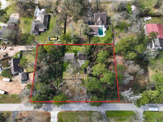 30227 E Geneva Dr — Spring Hills