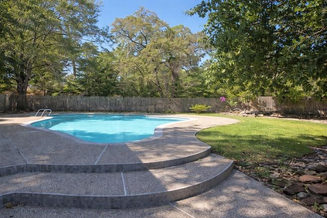 19103 Whitewood Dr — North Hill Estates Sec 02