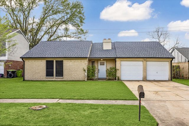 1410 Gentle Bend Dr — Hunters Glen Sec 3