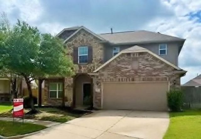 9011 Newcroft Ct — Inverness Estates