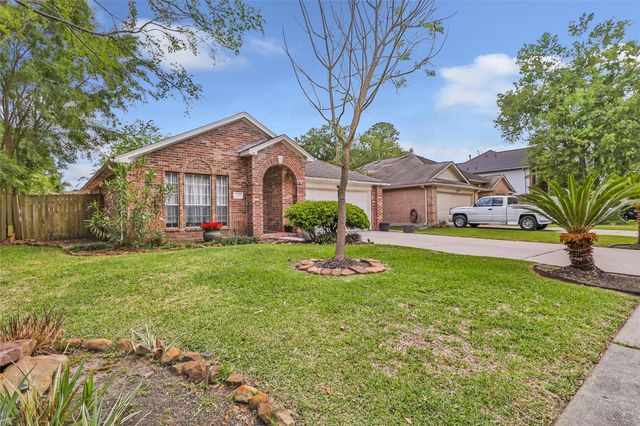 21475 Palace Pines Dr — Kings Manor 02