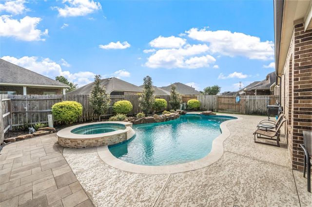 9534 Knox Prairie Ct — Mirabella Sec 4