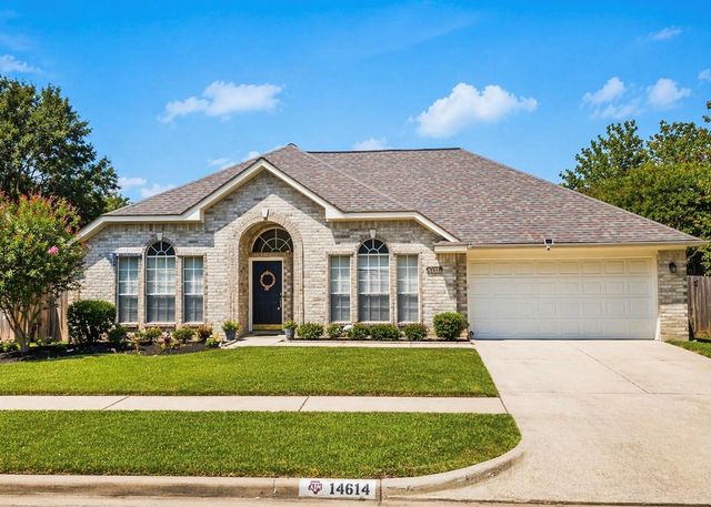 14614 Cypress Green Dr — Fairwood Sec