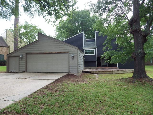 109 Springs Edge Dr — April Sound 01