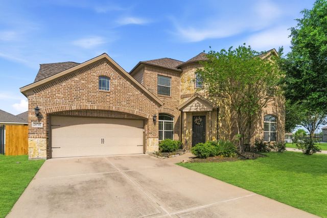 20702 Cupshire Dr — Canyon Lakes West