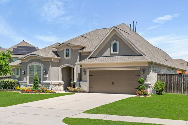 20402 Corbin Creek Dr — Falls/Dry Crk