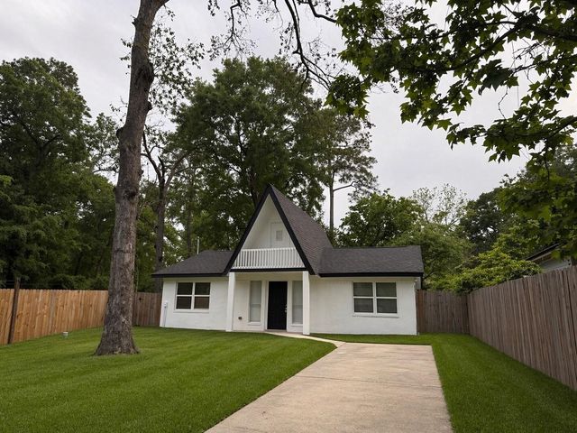 408 Commanche Rd — Lake Conroe Forest 02