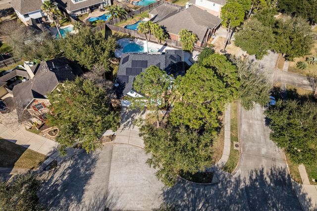 2372 Autumn Mist Ct — Harbour Pointe