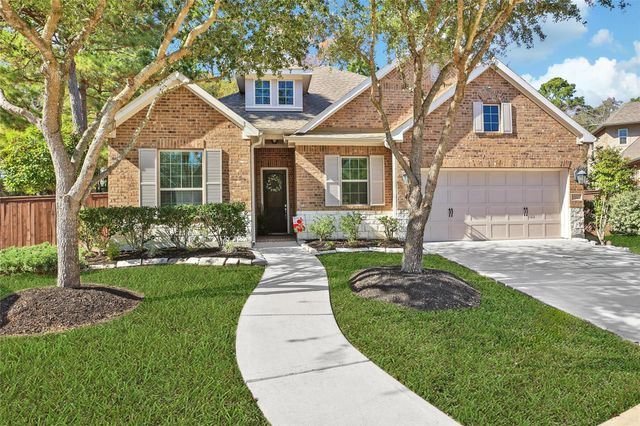 17627 Cook Forest Dr — Groves
