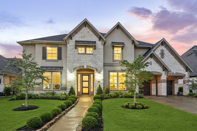 10607 Crystal Spring Dr — Village of Sawmill Lake