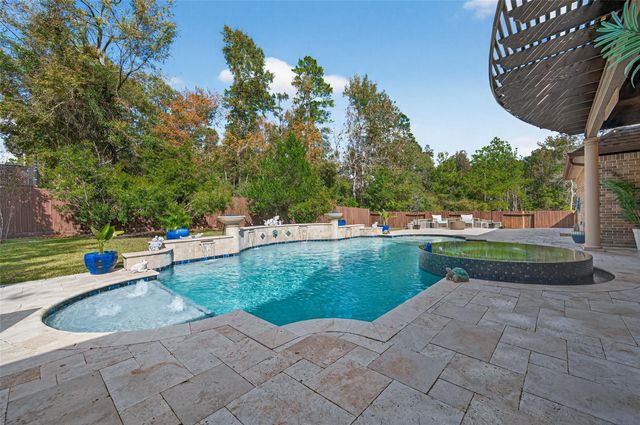 2007 Cliff Manor Dr — Graystone Hills 07
