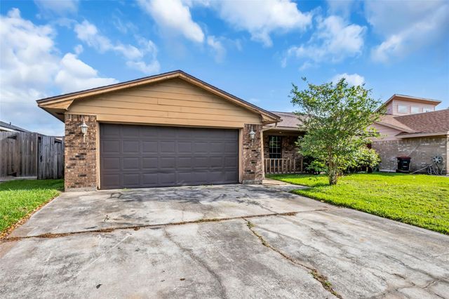 700 Briarclift Ln — ALLENBROOK