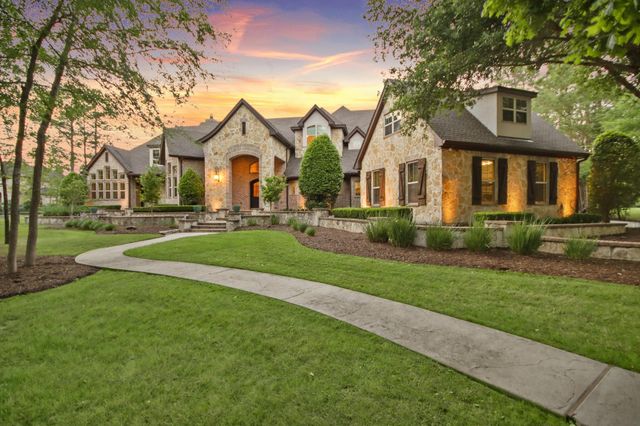 28213 Eagle Cv — HIGH MEADOW RANCH