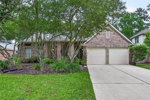 46 E Hobbit Glen Dr — Wdlnds Village Alden Br 76
