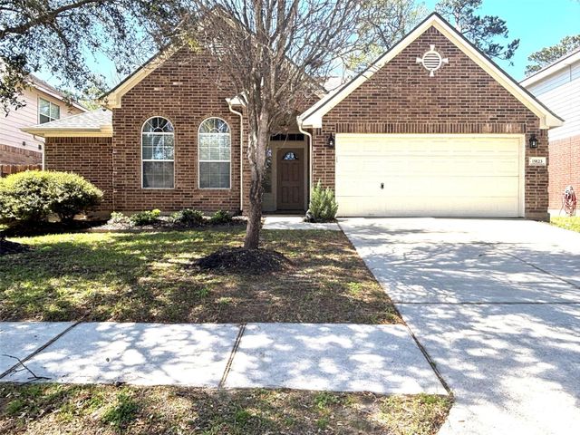 19123 Center Park Dr — Spring Park Village
