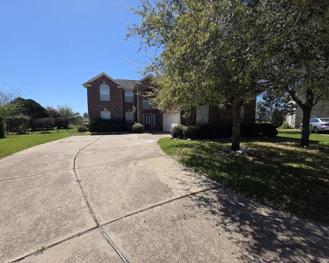 2706 Sterling Fields Dr — The Lakes At Countryplace Sec
