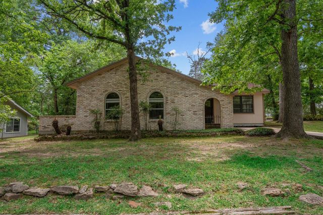 317 Hollywood Dr — Sunset Ridge
