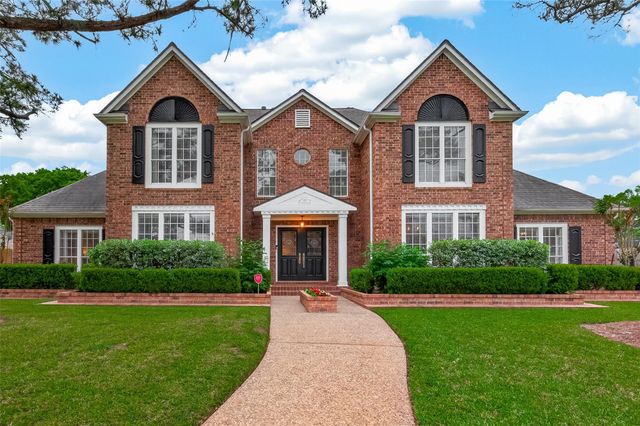 3107 E Hickory Park Cir — Colony Park