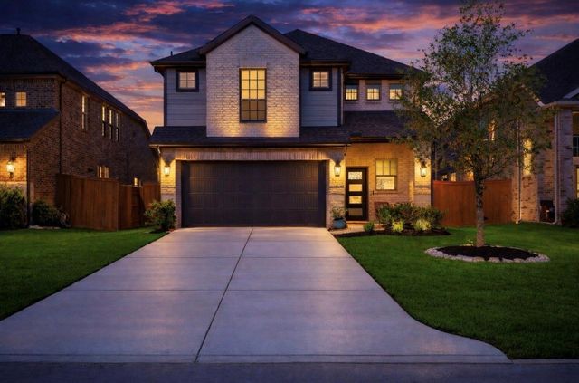 7111 Prairie Heights Dr — Elyson