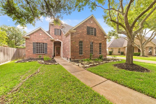 13643 Schumann Trl — Orchard Lake Estates Sec 1