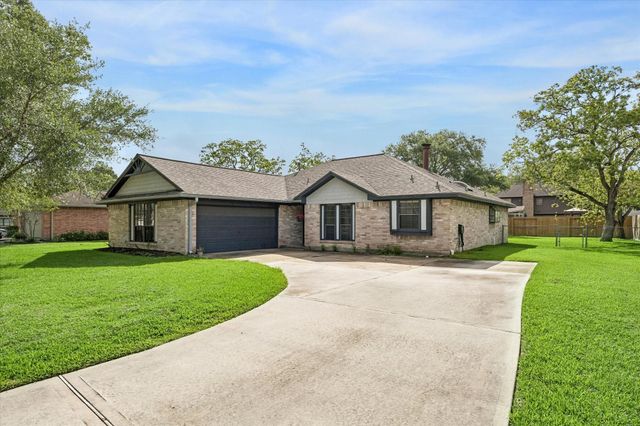 1104 Tipperary Ave — Glenshannon