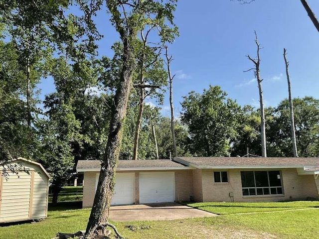 3515 Elm Dr — Dickinson Add D